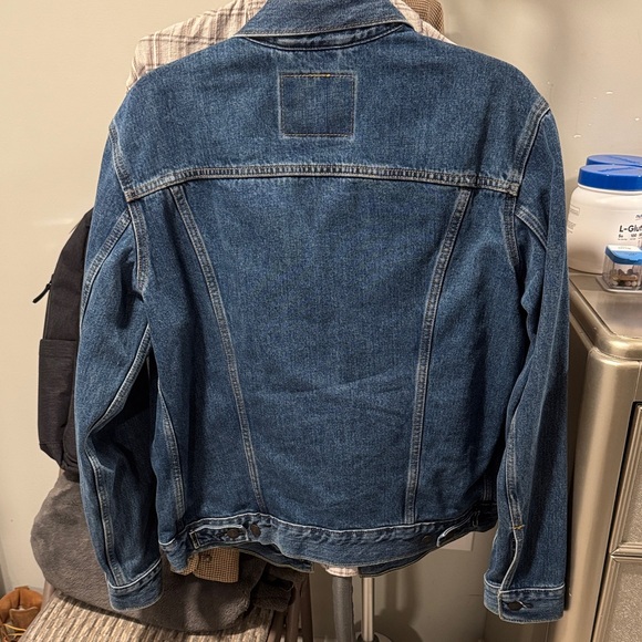 Levi's Blue Denim Jacket with Button Details - Picture 3 of 3